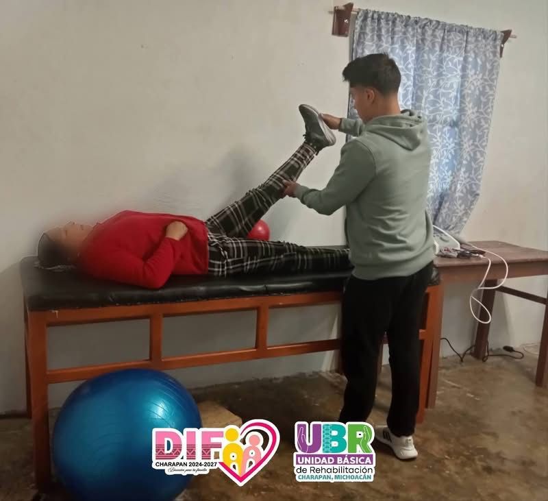 UNIDAD BÁSICA DE REHABILITACIÓN  - DIF CHARAPAN